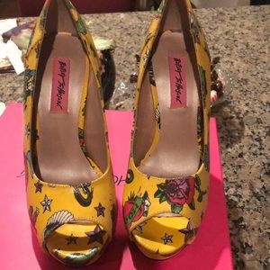 Betsy Johnson peep toe pump tattoo